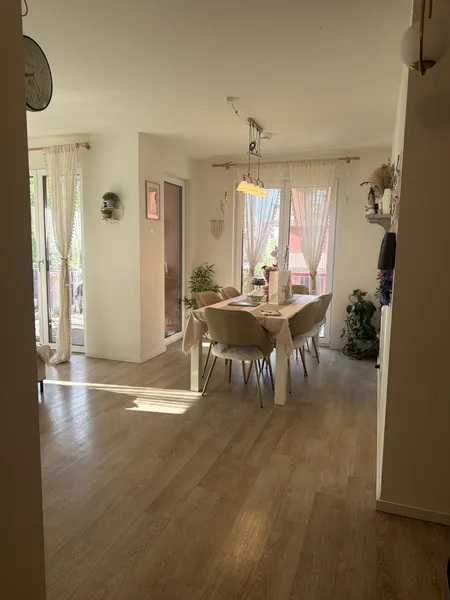Beautifully furnished fixed term apartment with spree view near S Ostkreuz — photo 1
